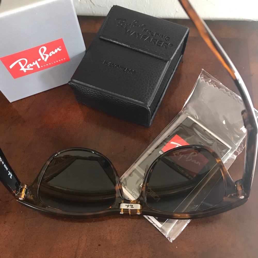 Ray-Ban foldable wayfarer sunglasses - Picture 7 of 8